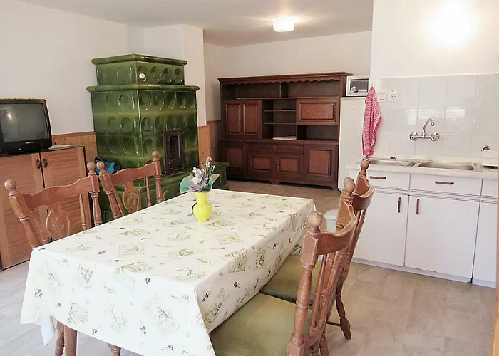 2+2 Fos Koezpontjaban カントリーハウス *